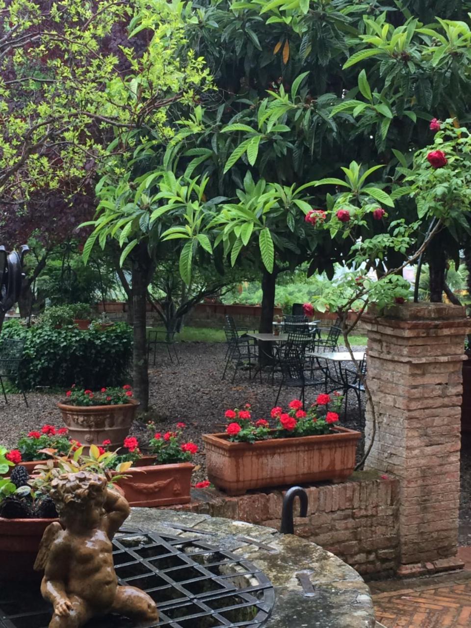 Santa Caterina Hotel 3*